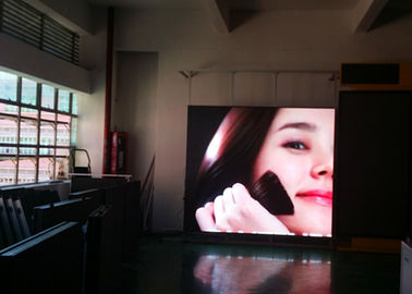 Chine Haute résolution visuelle de mur LED d'écran d'intérieur de la publicité de P2.5mm pour la location fournisseur