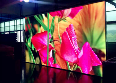 Chine Grand affichage mené polychrome d'intérieur de PH3mm pour l'apparence visuelle d'aéroports/ports fournisseur