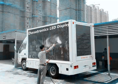 Chine Affichage à LED Monté par camion, location mobile d'écran de LED pour la publicité extérieure fournisseur